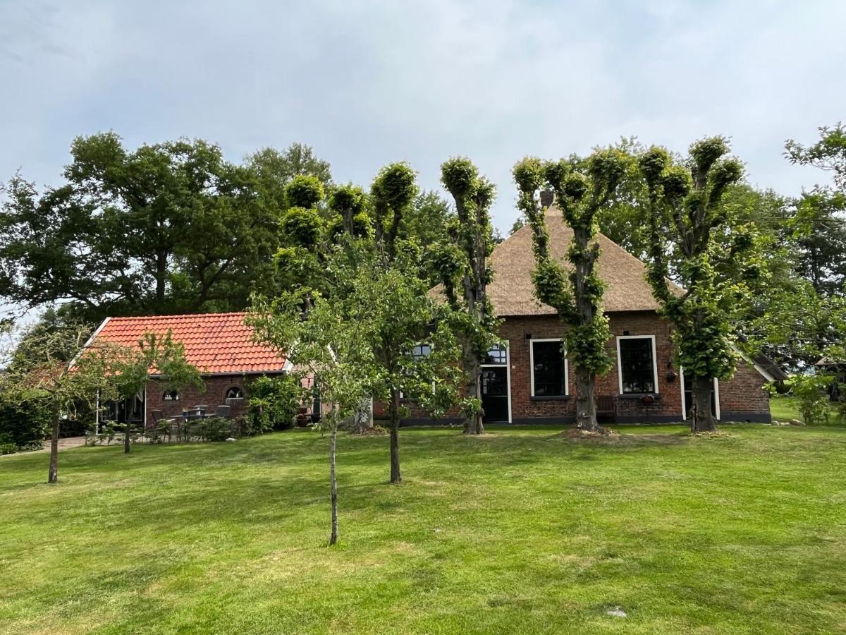 Landelijk Gelegen Huisje Op Erf Veeningen Extérieur photo