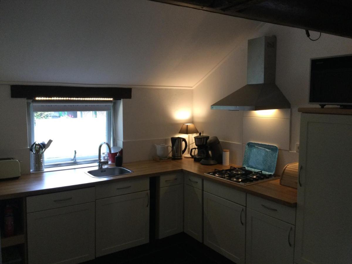 Landelijk Gelegen Huisje Op Erf Veeningen Extérieur photo